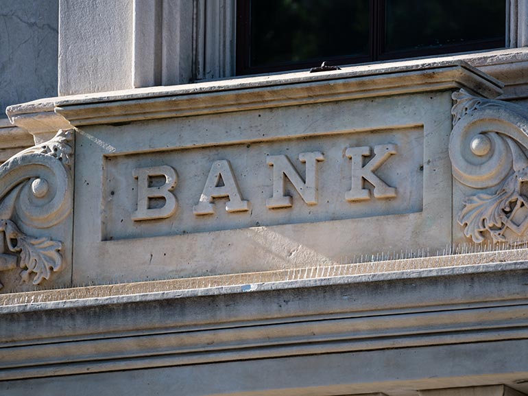 Central Banks of the World Explained: What Is a Central Bank?